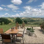 Bed & Breakfast Gastronomic Carlocarla Monte San Pietrangeli