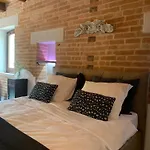 Gastronomic Carlocarla Bed & Breakfast