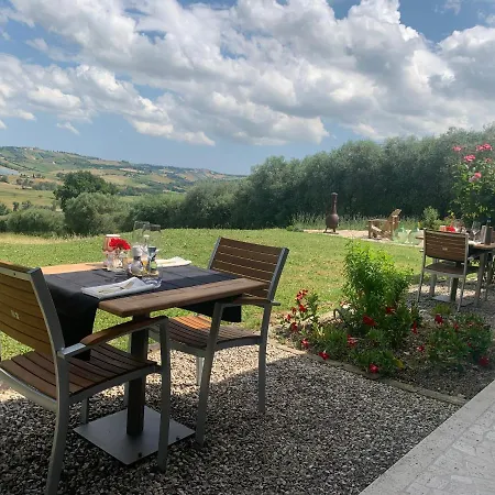 Gastronomic Carlocarla 3* Monte San Pietrangeli