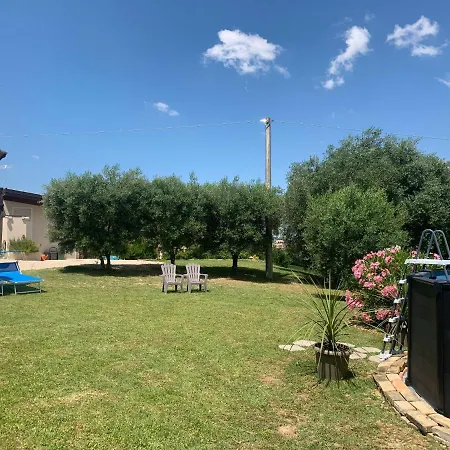 Bed & Breakfast Gastronomic Carlocarla Monte San Pietrangeli