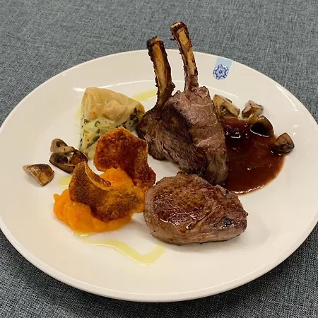 Gastronomic Carlocarla 3* Monte San Pietrangeli
