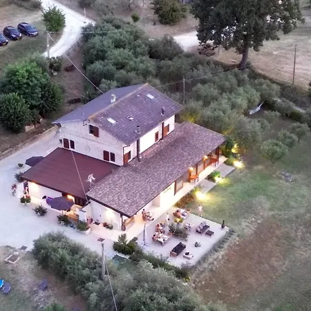 فندق مبيت وإفطار Gastronomic Carlocarla