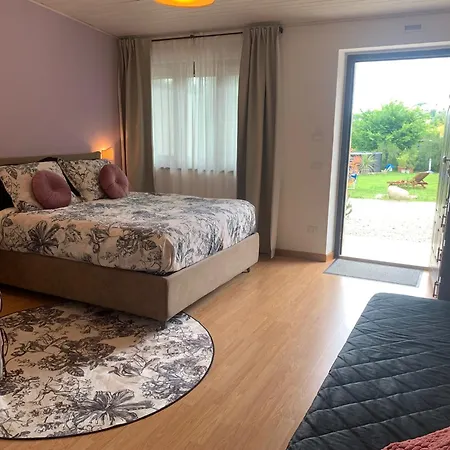 Gastronomic Carlocarla Bed & Breakfast *