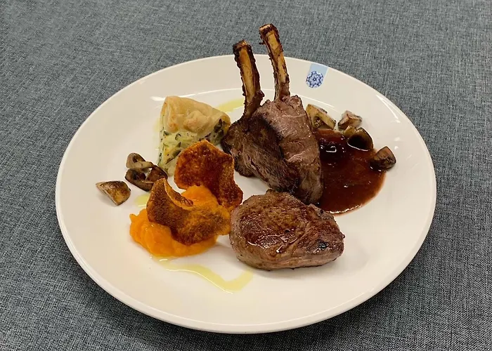 Gastronomic Carlocarla 4* Monte San Pietrangeli