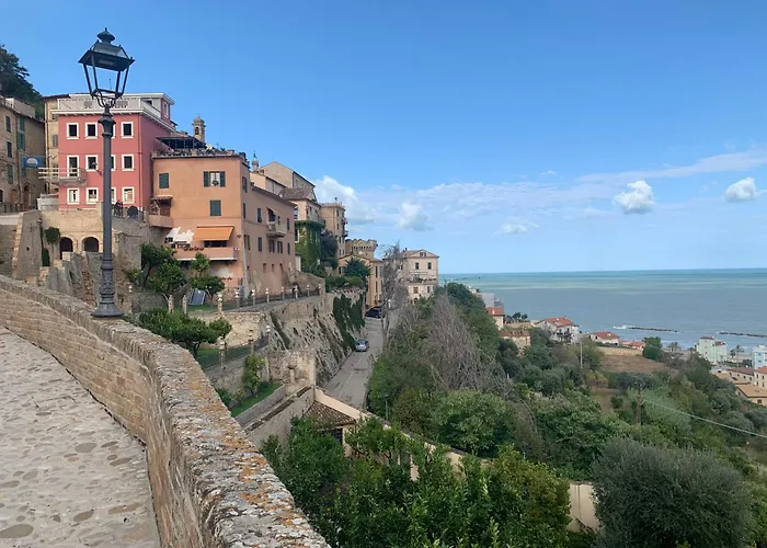 Bed & Breakfast Gastronomic Carlocarla Monte San Pietrangeli