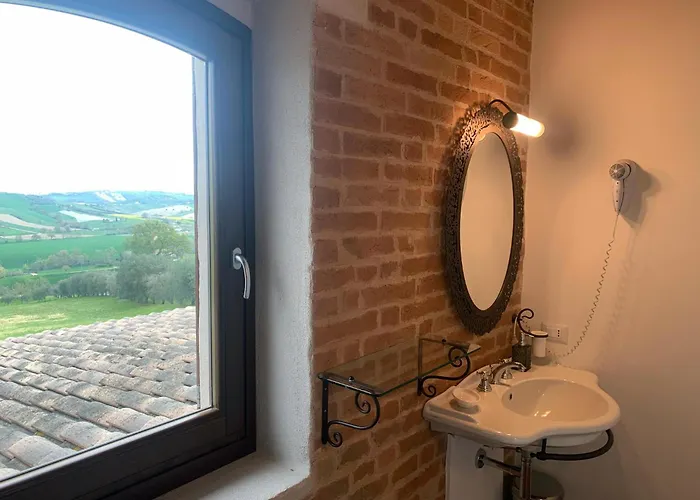 Bed & Breakfast Gastronomic Carlocarla Monte San Pietrangeli